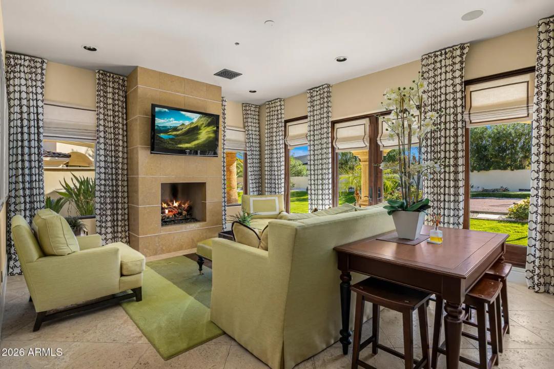 Real Estate Picture 50