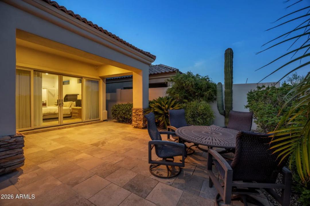 Real Estate Picture 7