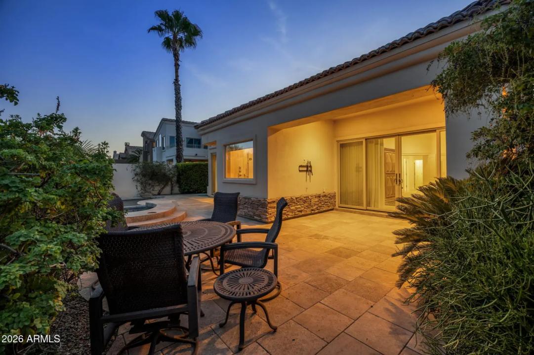 Real Estate Picture 8