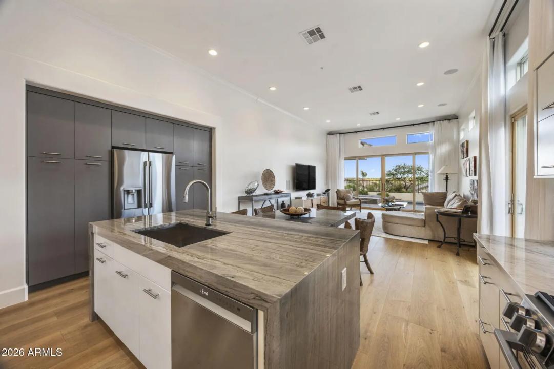 Real Estate Picture 19
