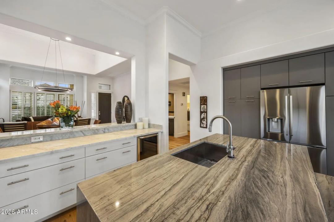 Real Estate Picture 20