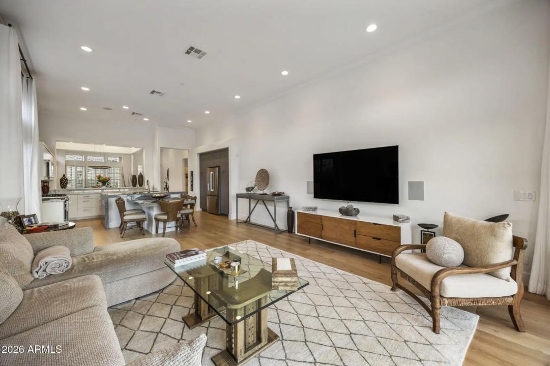 Real Estate Picture 26