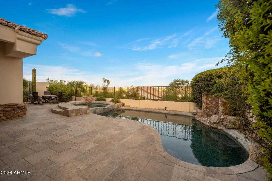 Real Estate Picture 40