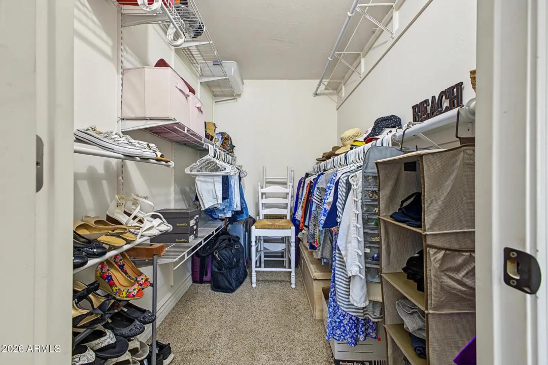 Real Estate Picture 12