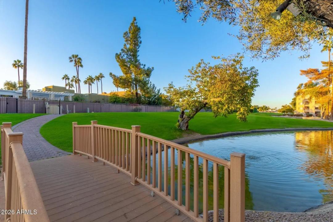 Real Estate Picture 22