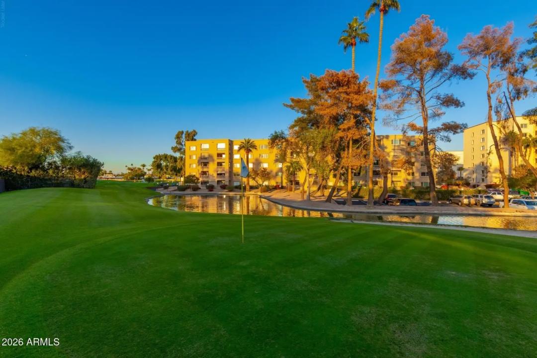 Real Estate Picture 23