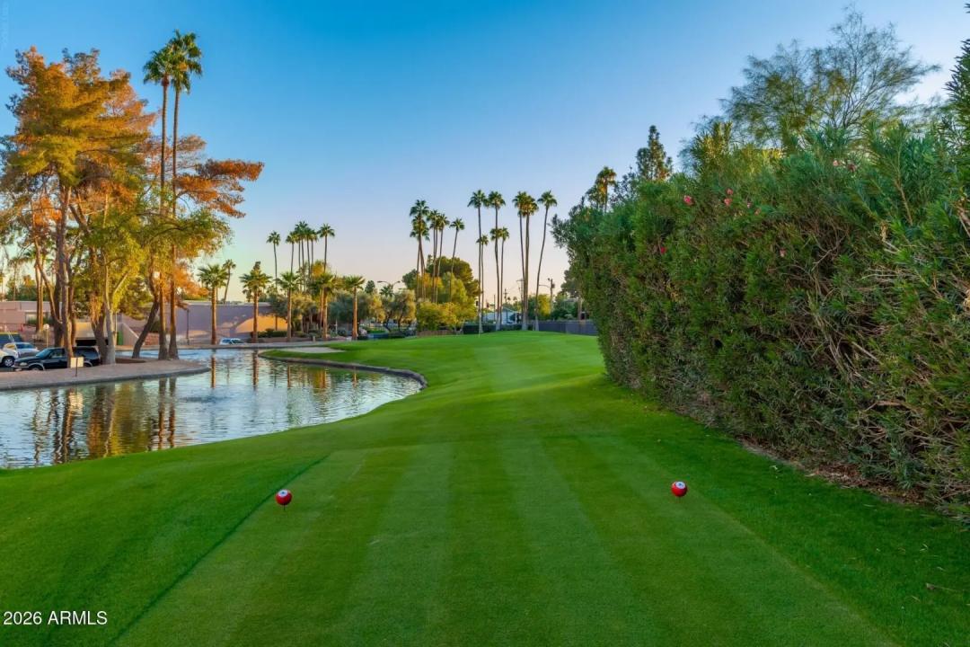 Real Estate Picture 24