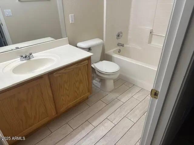 Real Estate Picture 12