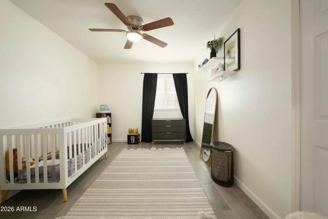 Real Estate Picture 19