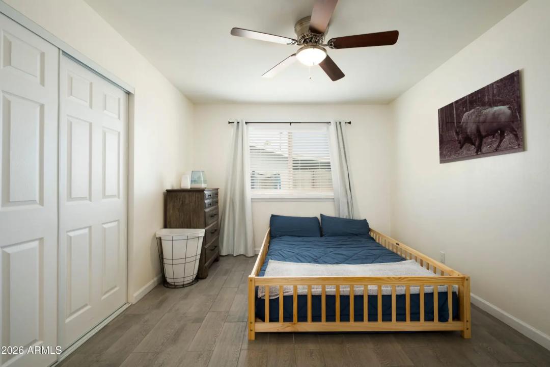 Real Estate Picture 20
