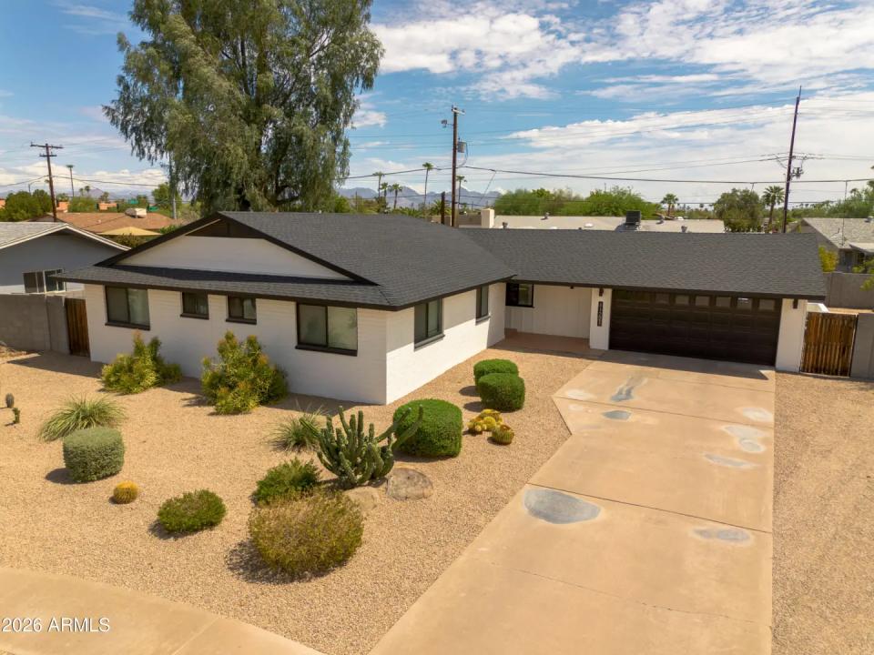 Real Estate Picture 2