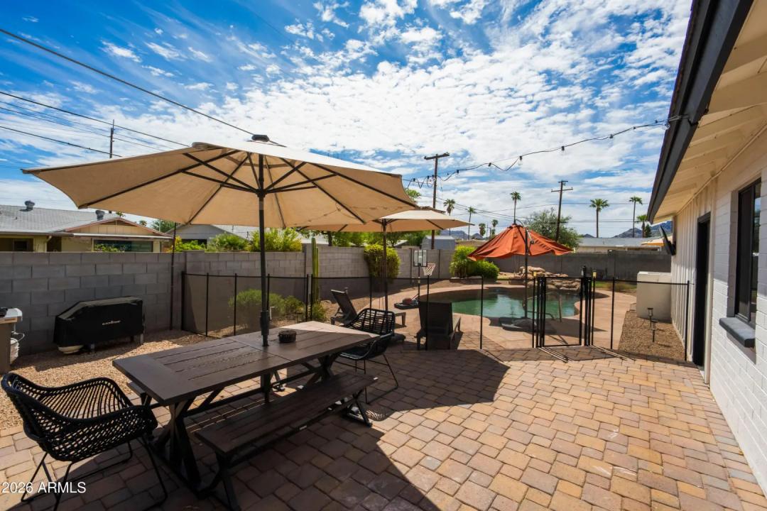 Real Estate Picture 26