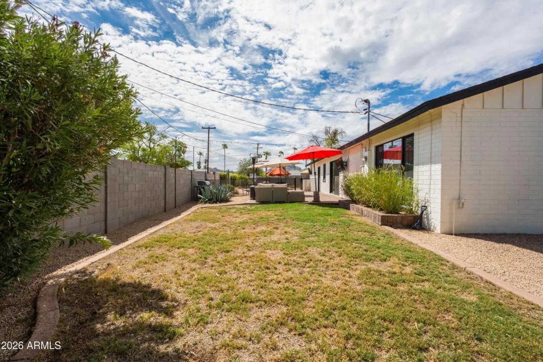Real Estate Picture 28