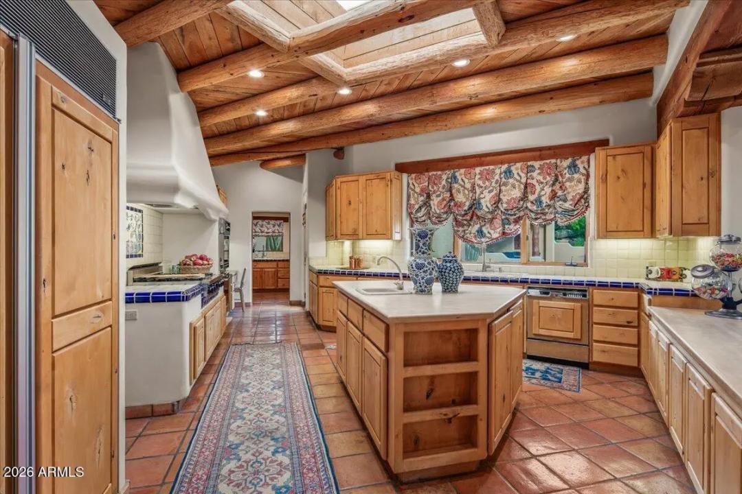 Real Estate Picture 15