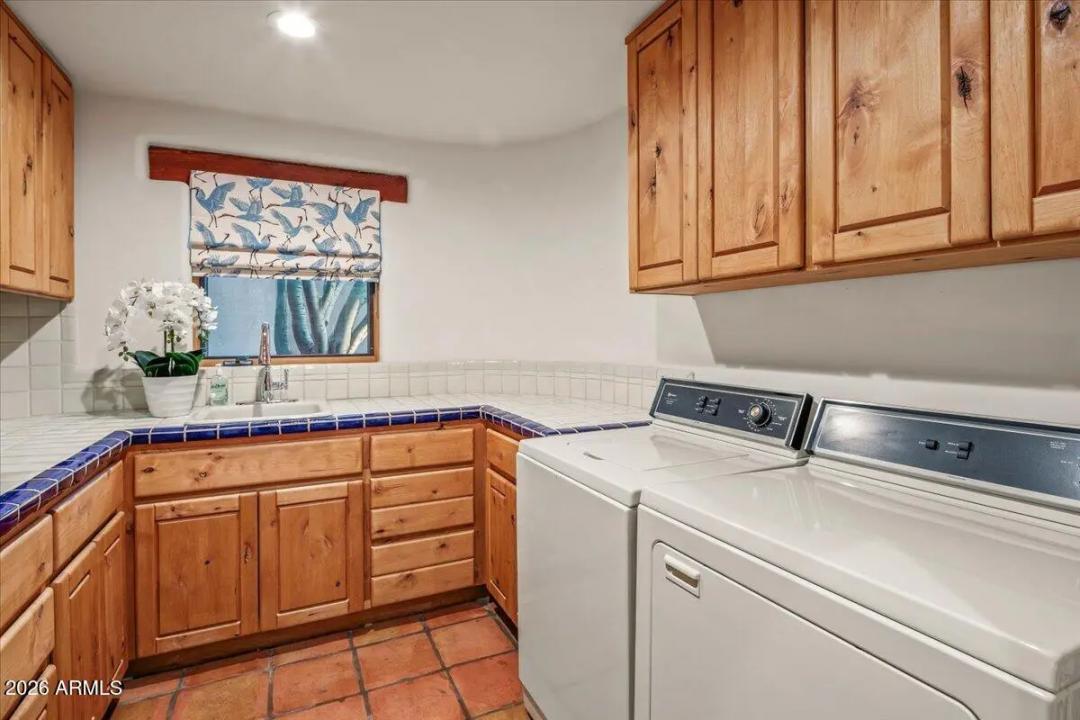 Real Estate Picture 53