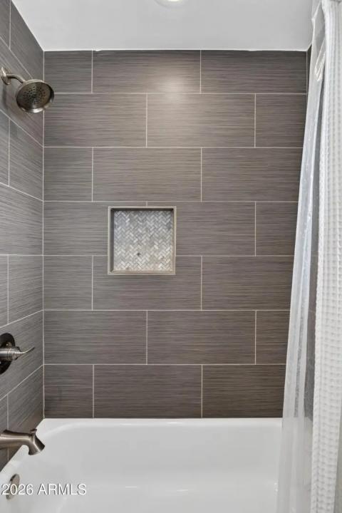 Real Estate Picture 25