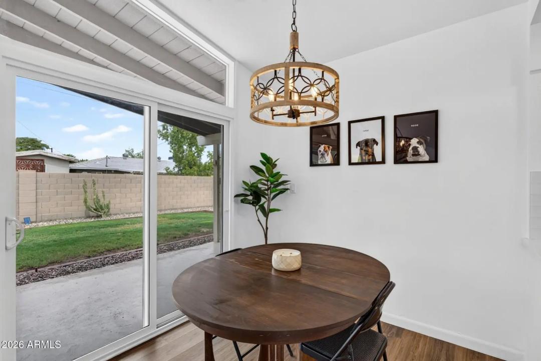 Real Estate Picture 13