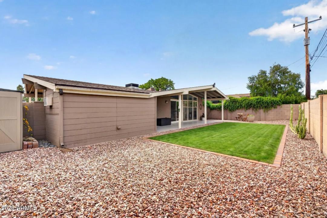 Real Estate Picture 35