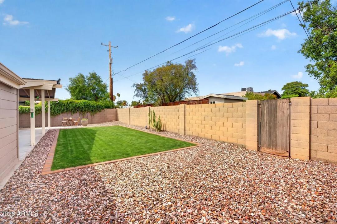 Real Estate Picture 36
