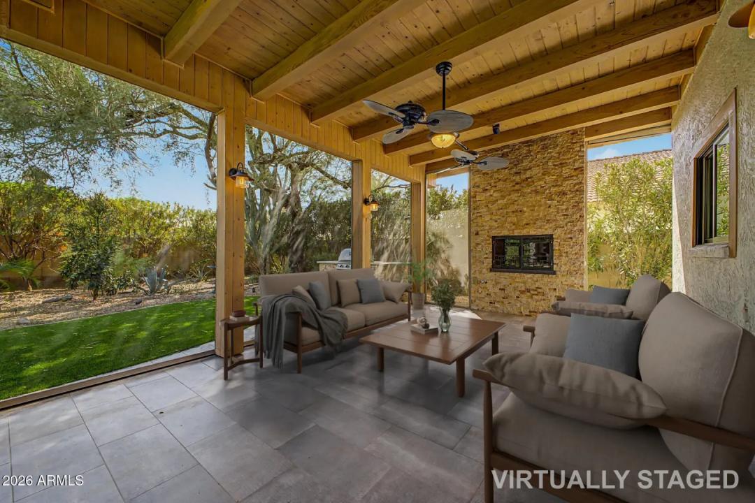 Real Estate Picture 5