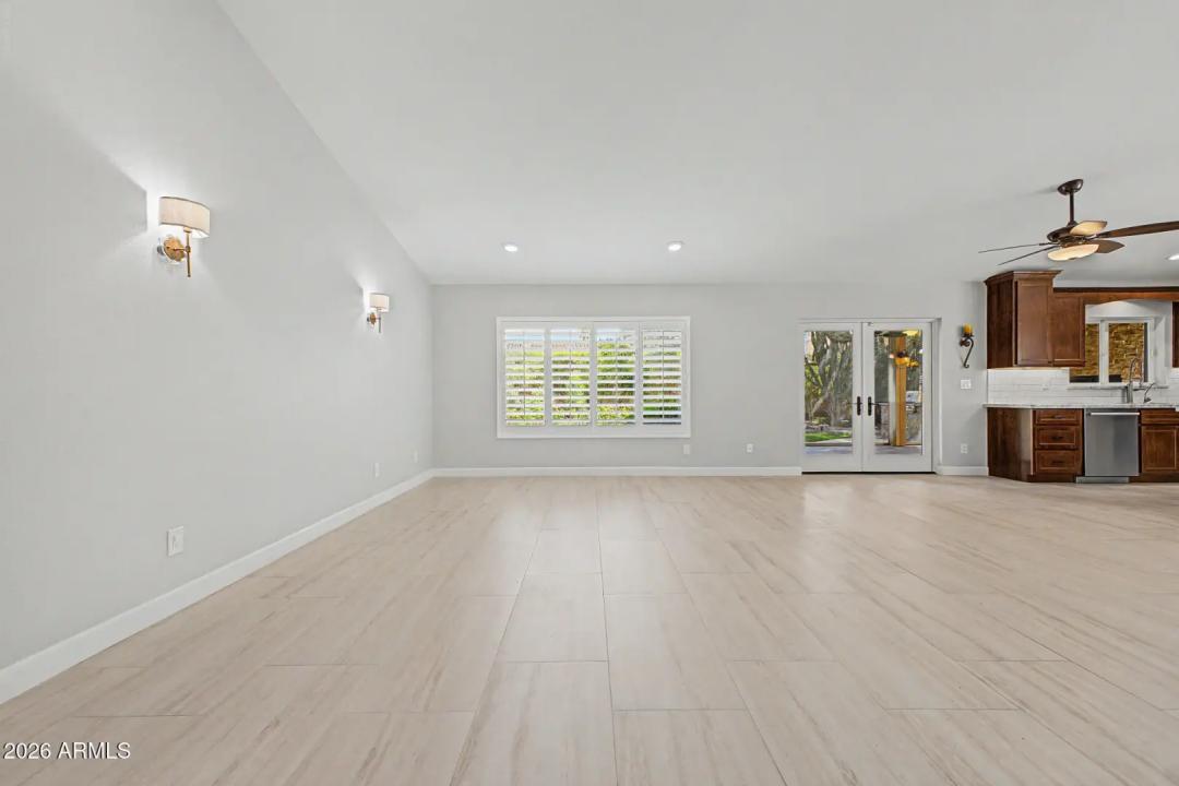 Real Estate Picture 22