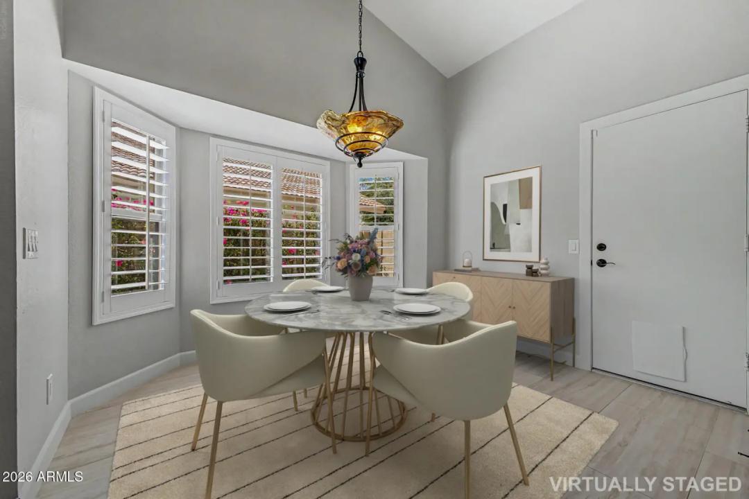 Real Estate Picture 4