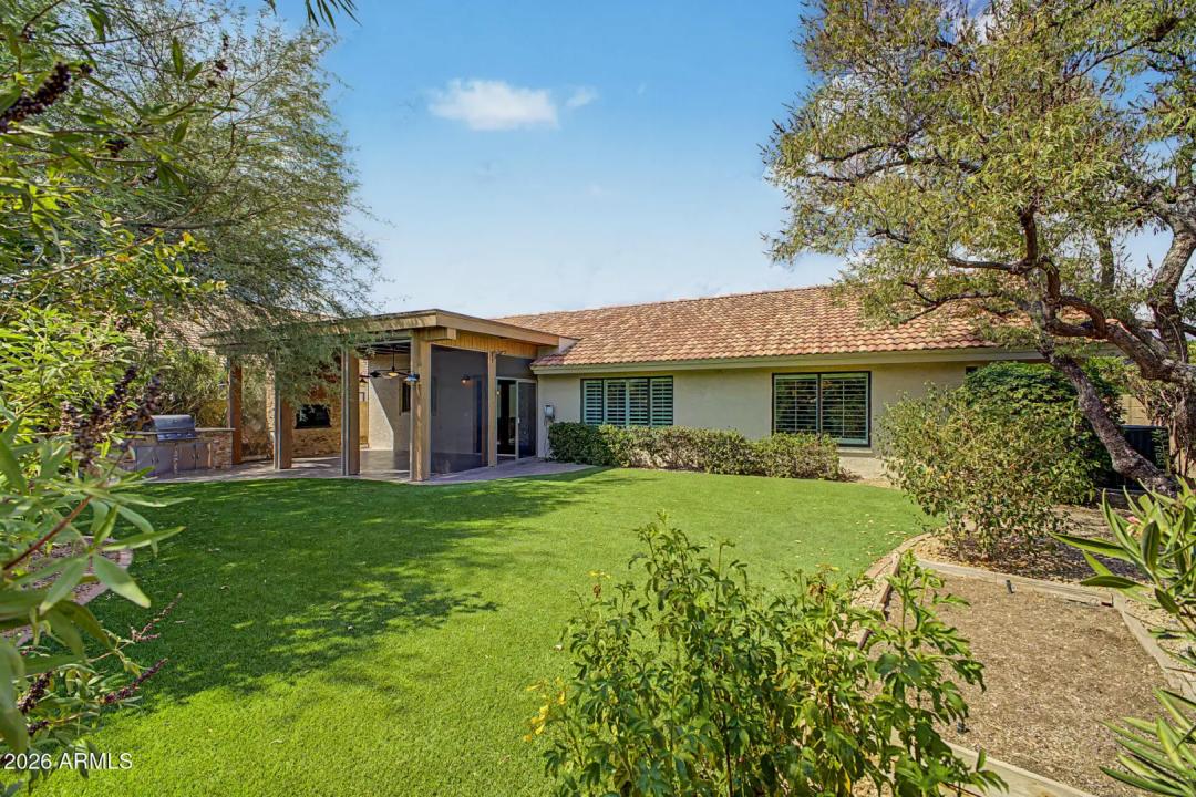 Real Estate Picture 19