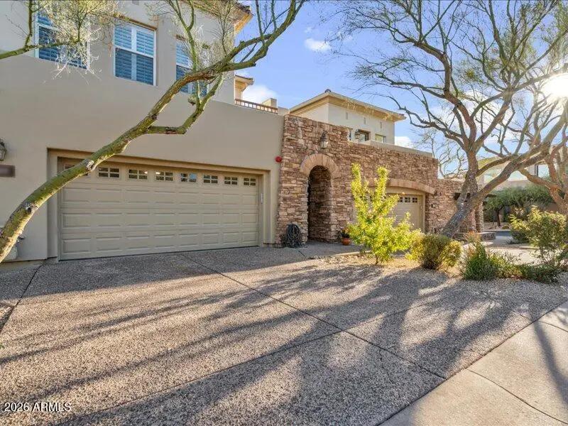Real Estate Picture 6