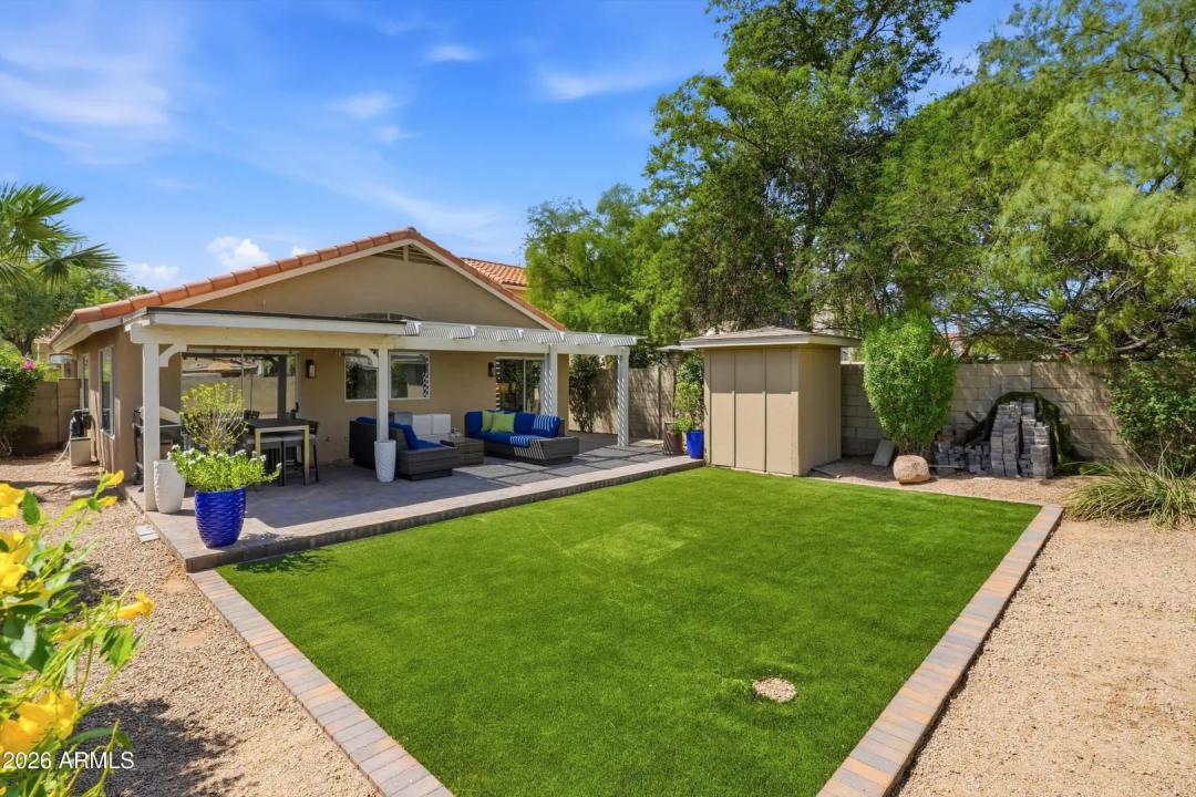 Real Estate Picture 20