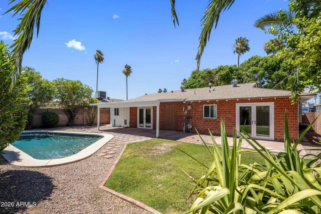 Real Estate Picture 1