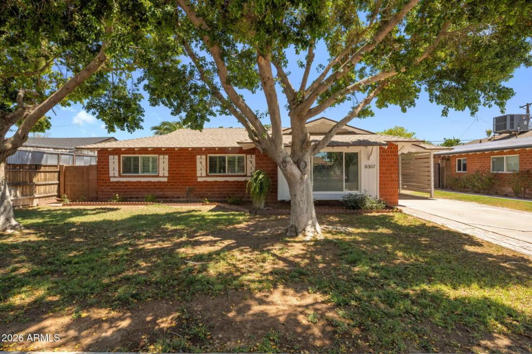 Real Estate Picture 2