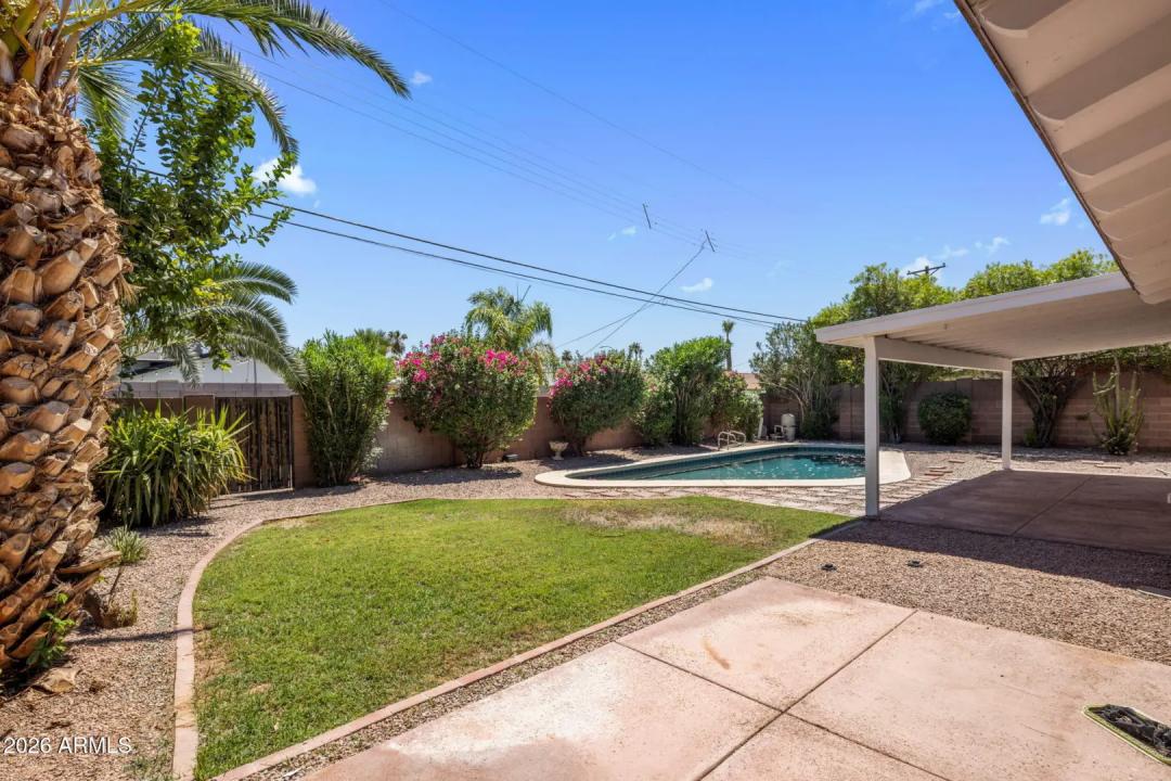 Real Estate Picture 29