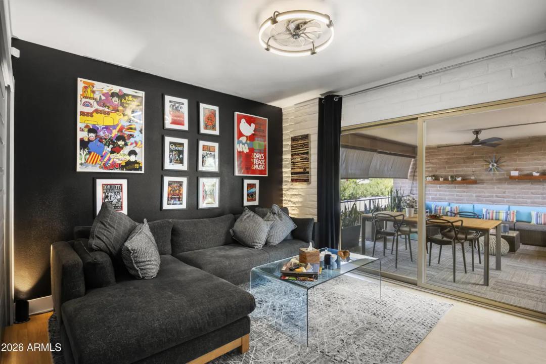 Real Estate Picture 18