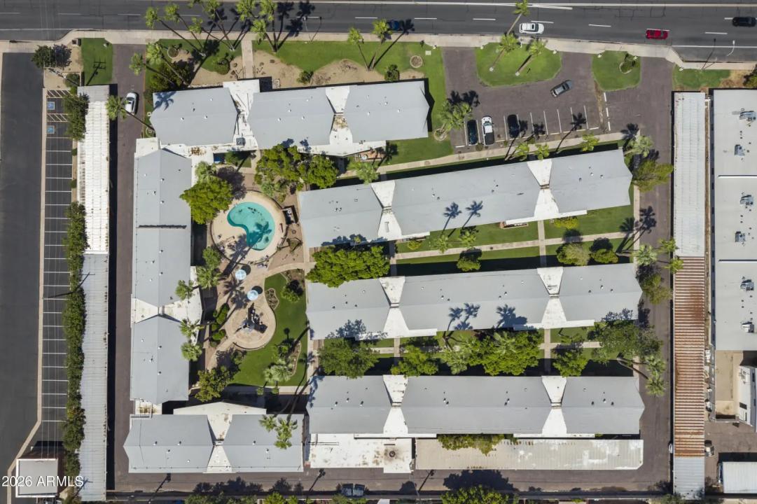 Real Estate Picture 23