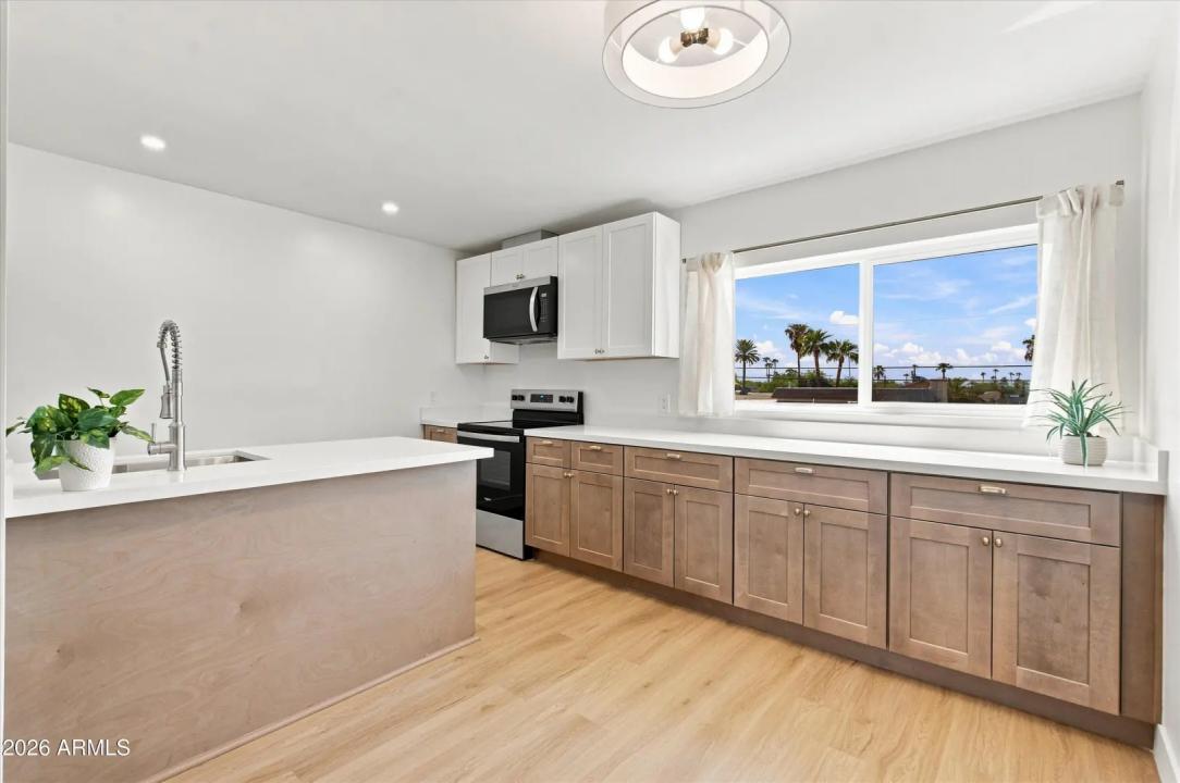 Real Estate Picture 1