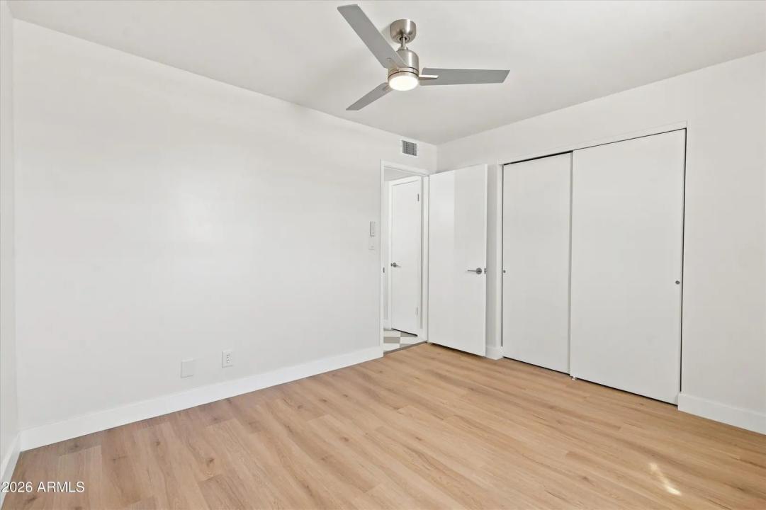 Real Estate Picture 18