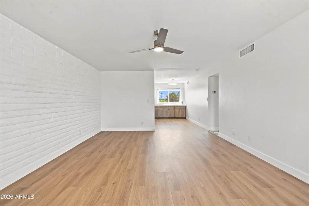 Real Estate Picture 2
