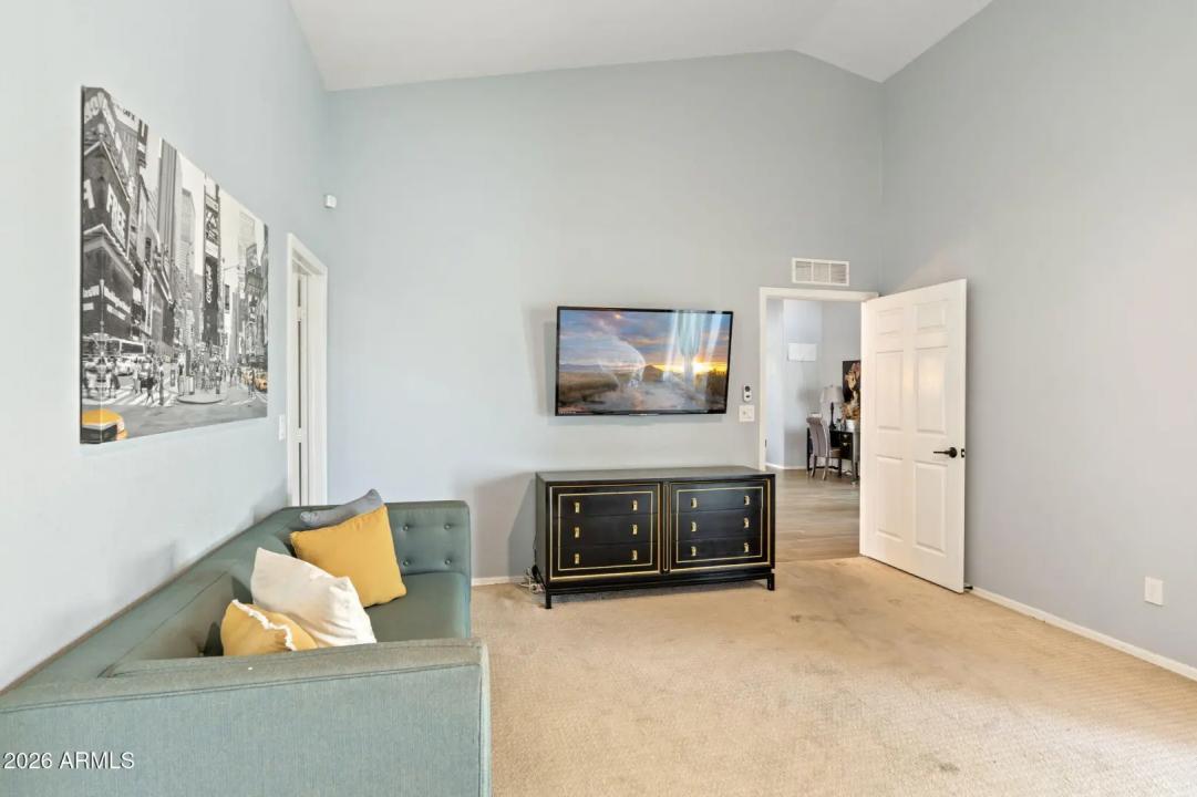 Real Estate Picture 19