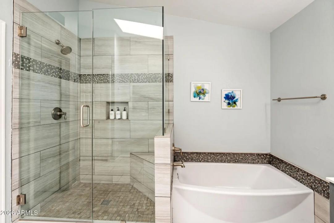 Real Estate Picture 22