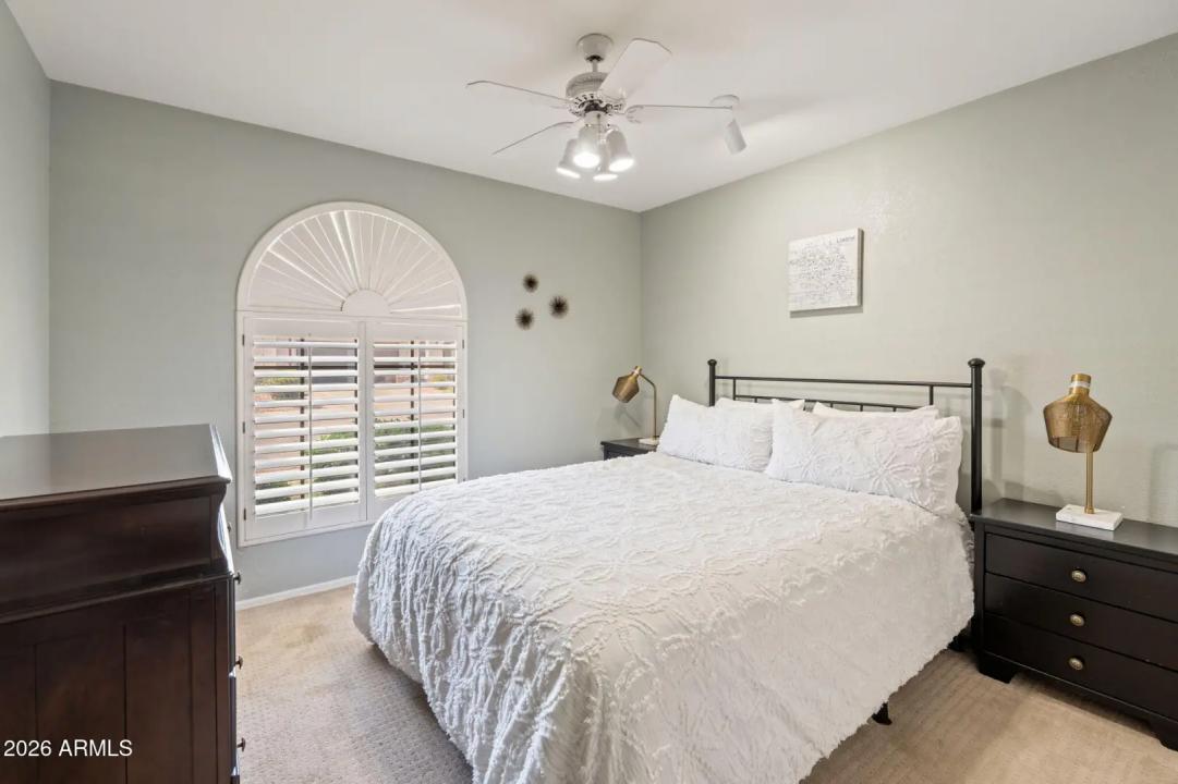 Real Estate Picture 23