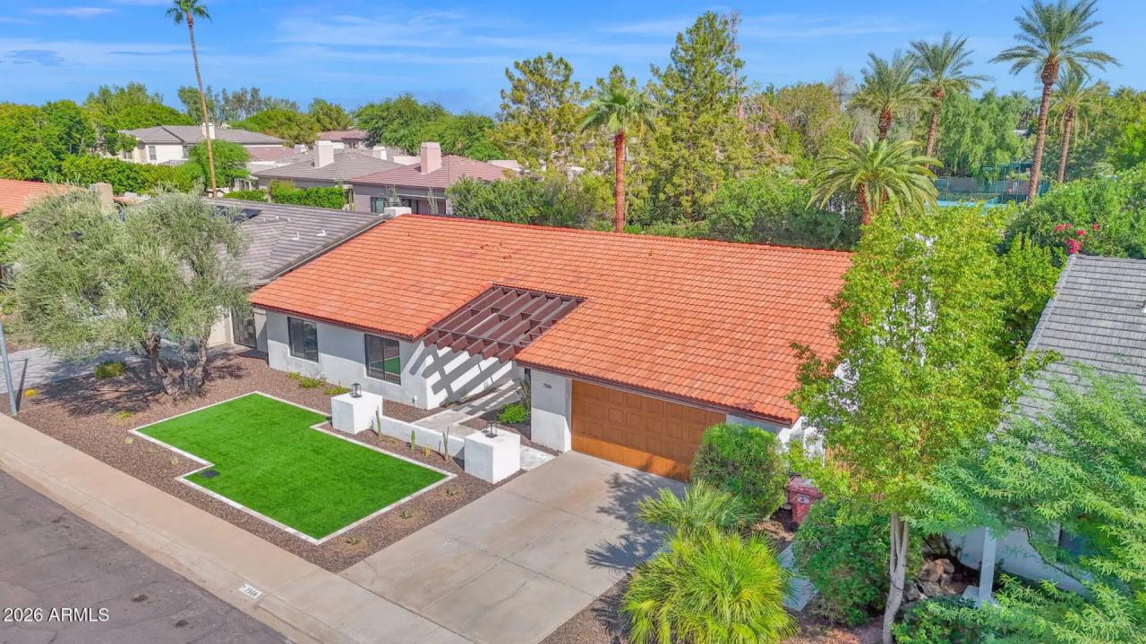Real Estate Picture 5