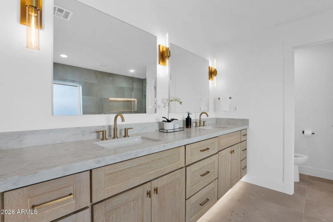 Real Estate Picture 31