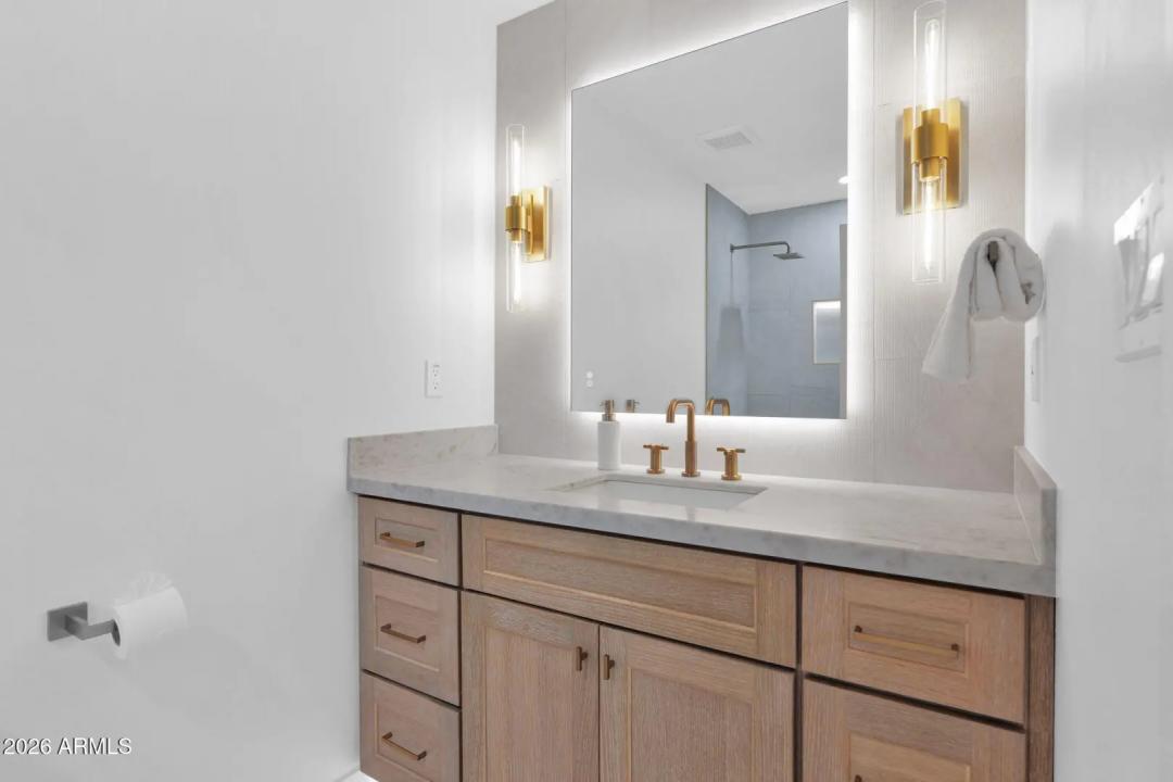 Real Estate Picture 26