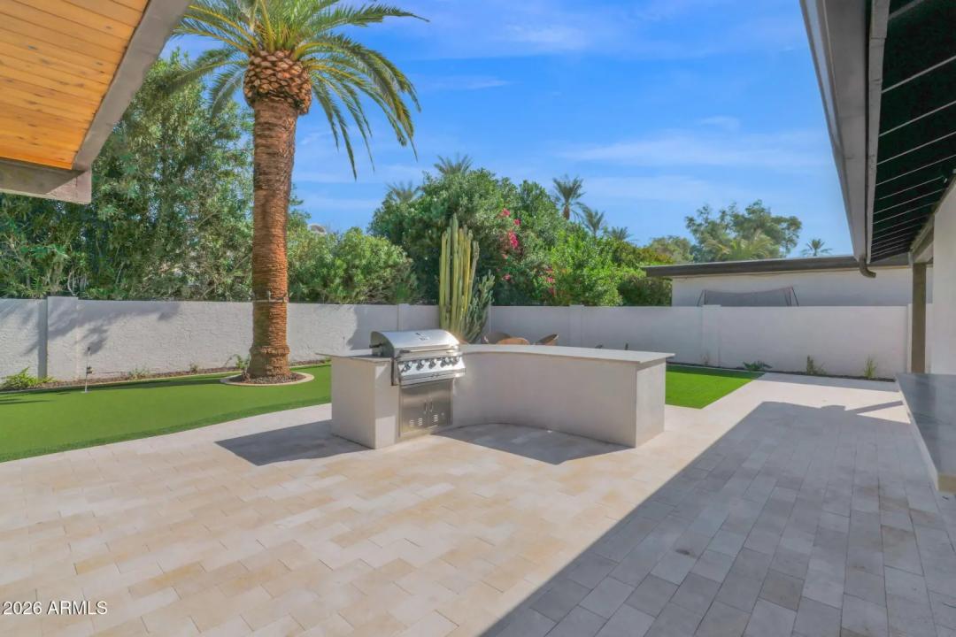 Real Estate Picture 40