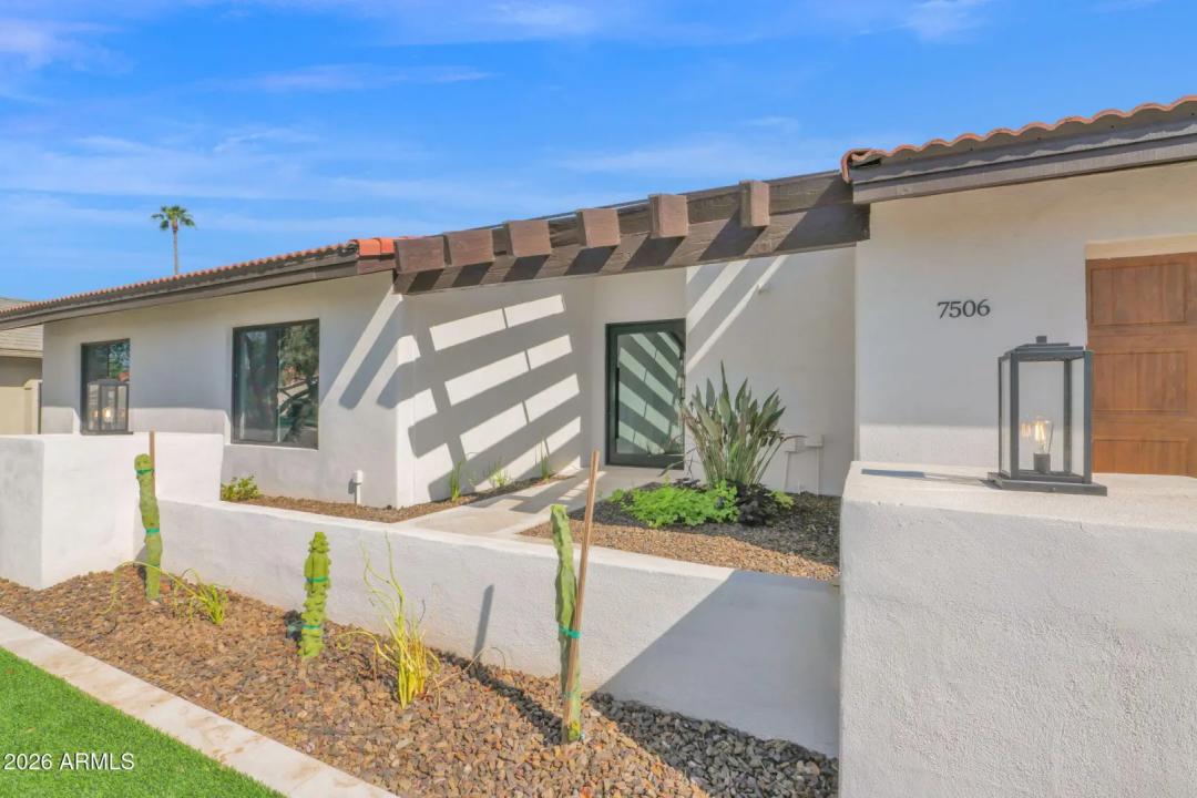 Real Estate Picture 2