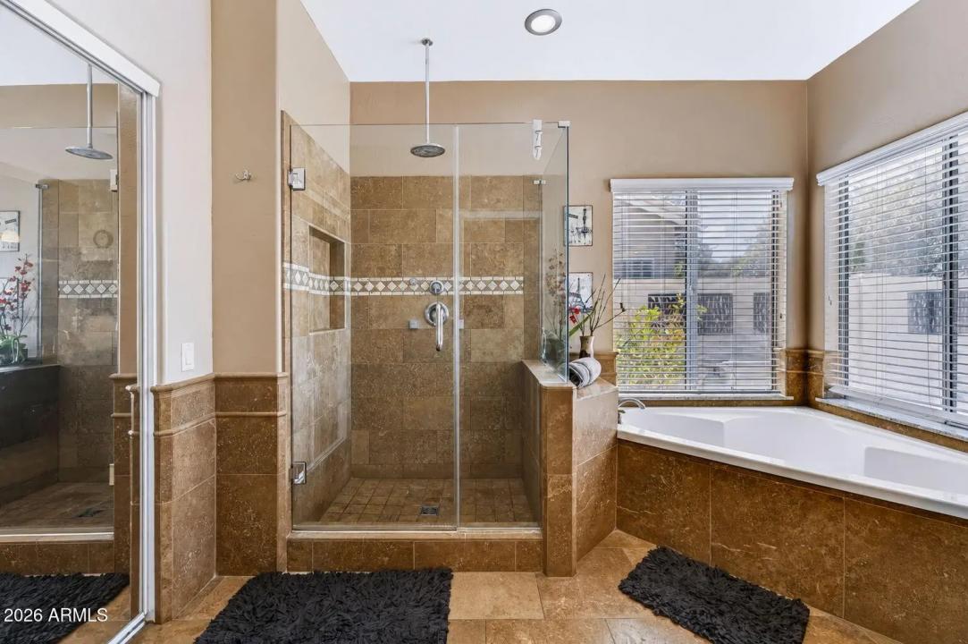Real Estate Picture 16