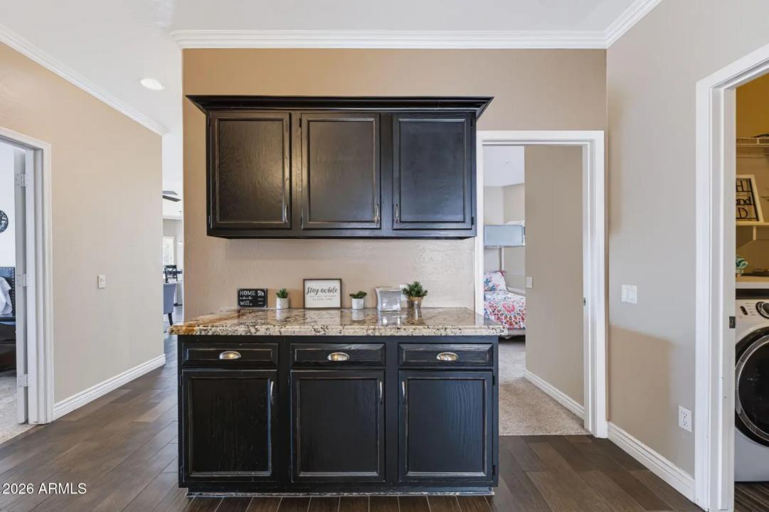 Real Estate Picture 23