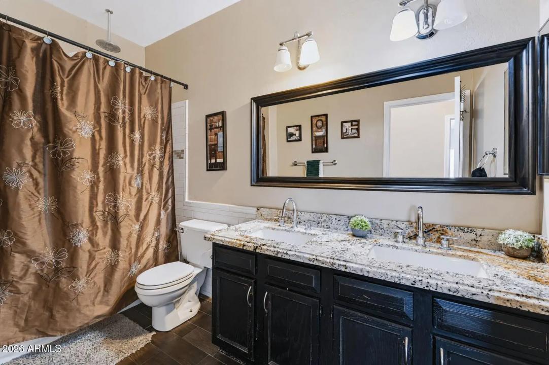 Real Estate Picture 27