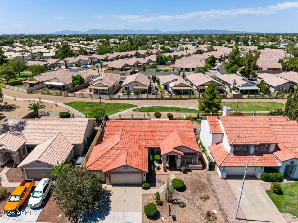 Real Estate Picture 36
