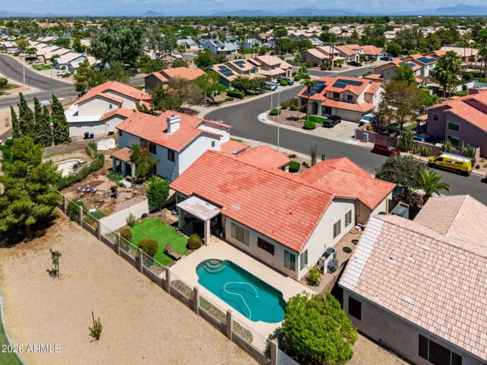 Real Estate Picture 38